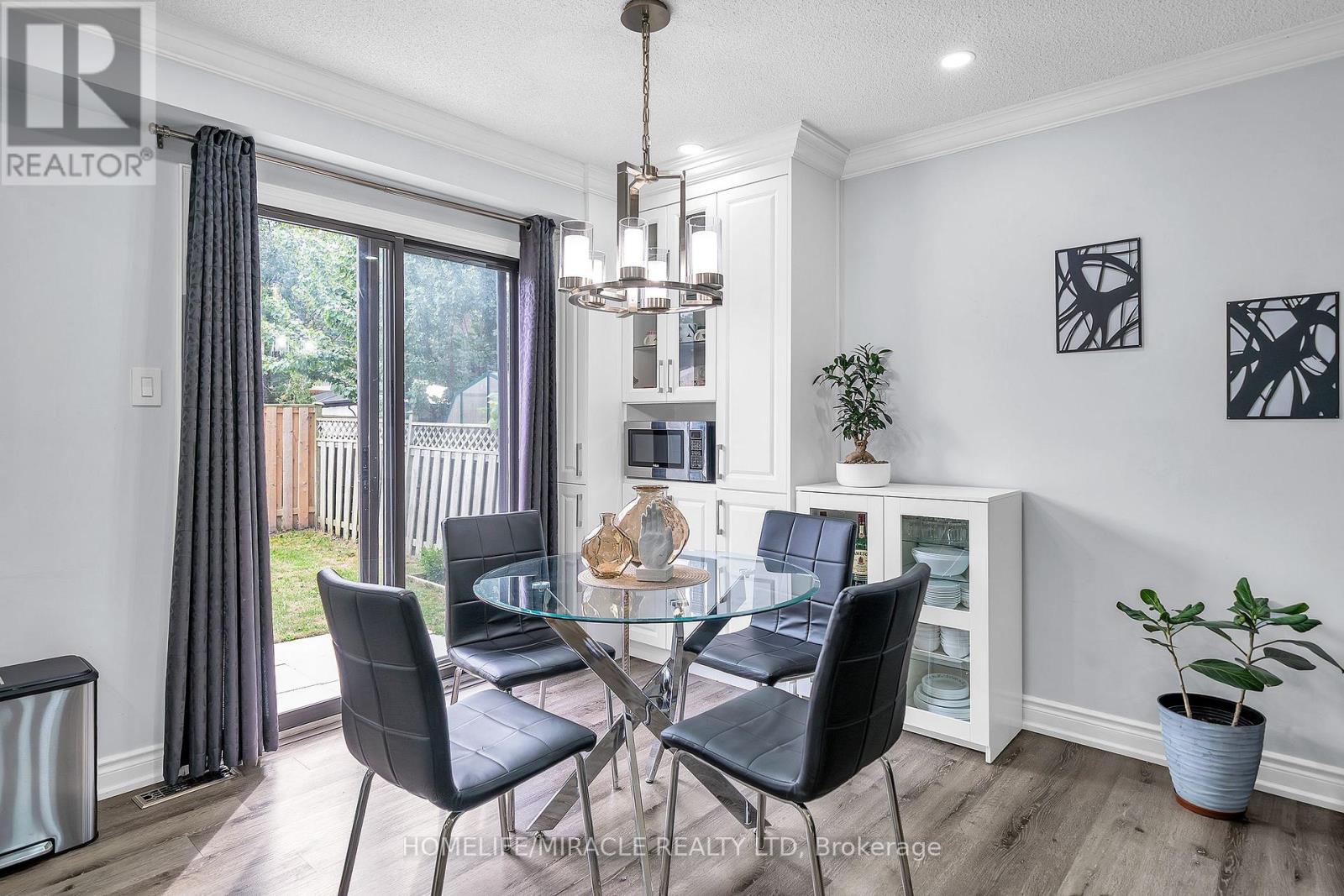 7 Houghton Court, Whitby, Ontario  L1N 8G9 - Photo 14 - E12695978