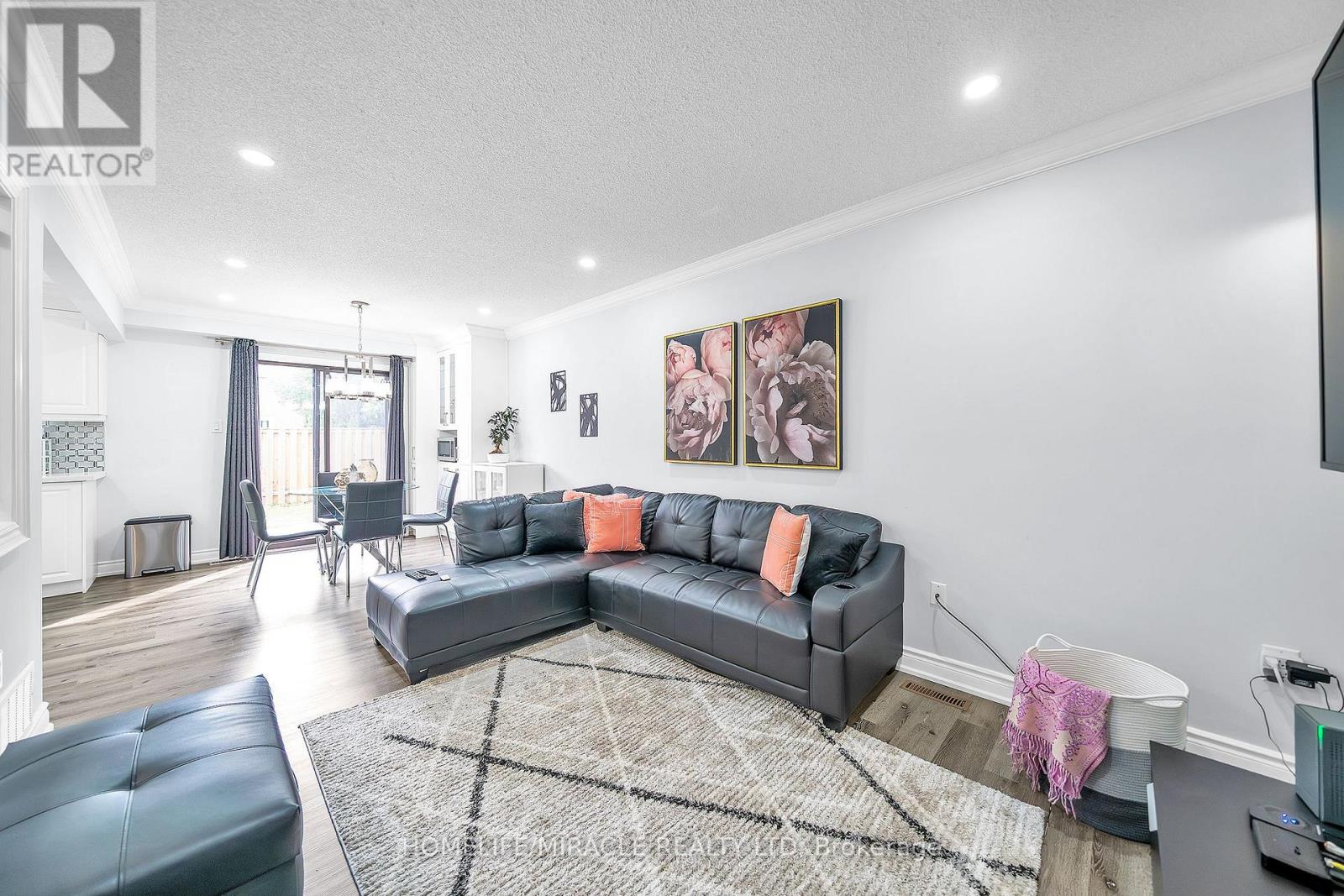 7 Houghton Court, Whitby, Ontario  L1N 8G9 - Photo 17 - E12695978