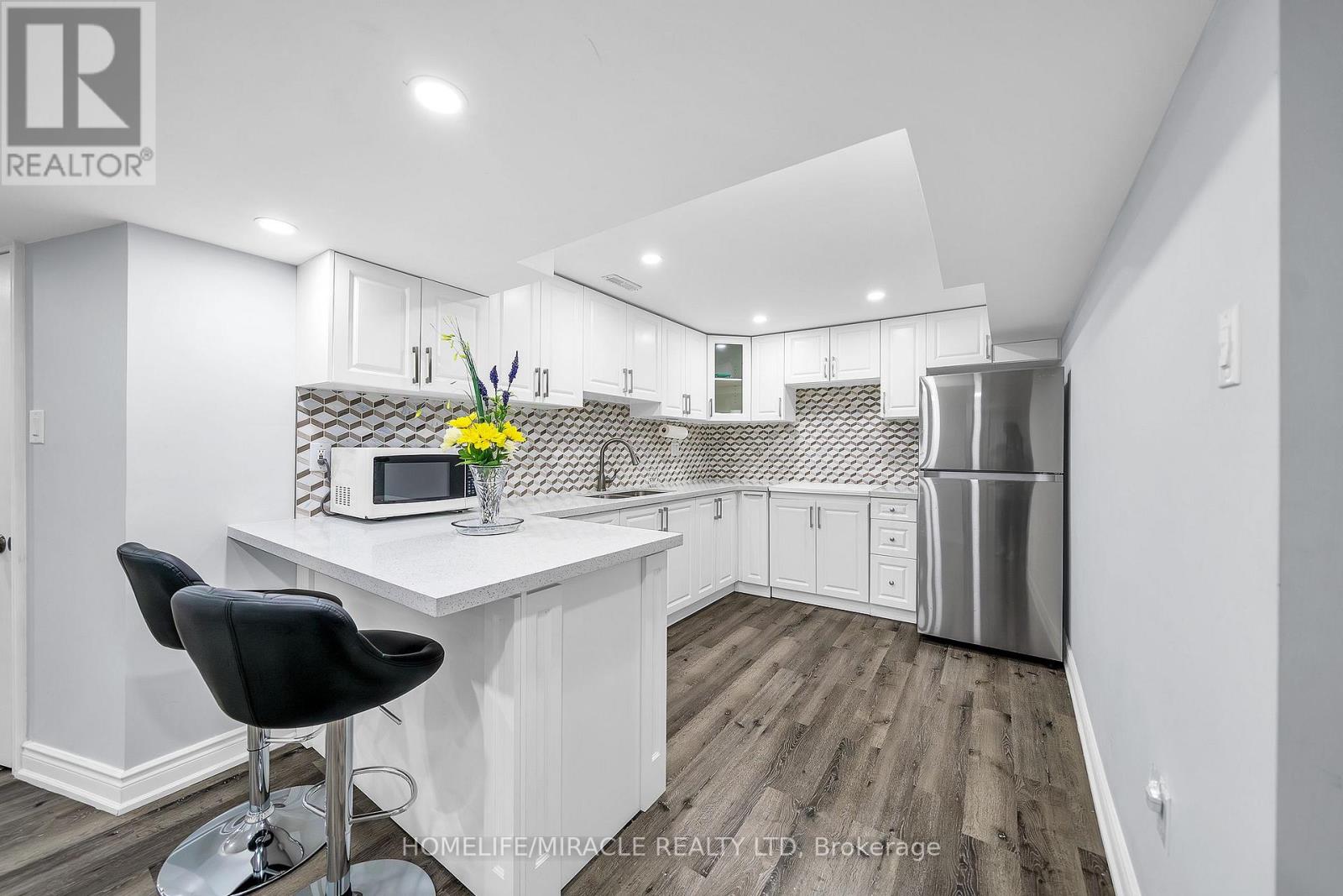 7 Houghton Court, Whitby, Ontario  L1N 8G9 - Photo 27 - E12695978