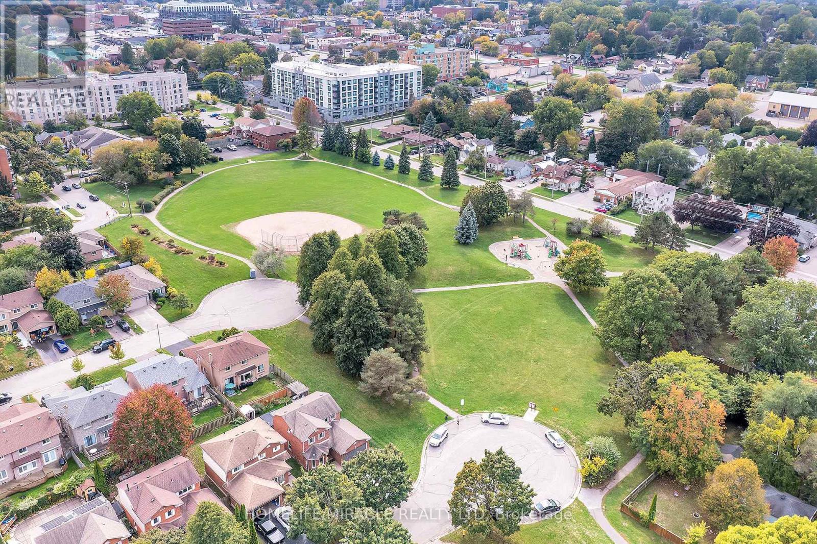 7 Houghton Court, Whitby, Ontario  L1N 8G9 - Photo 36 - E12695978