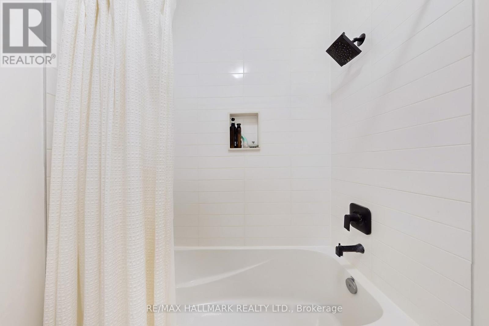 42 Meadow Vista Crescent, East Gwillimbury, Ontario  L9N 0T4 - Photo 30 - N12695952