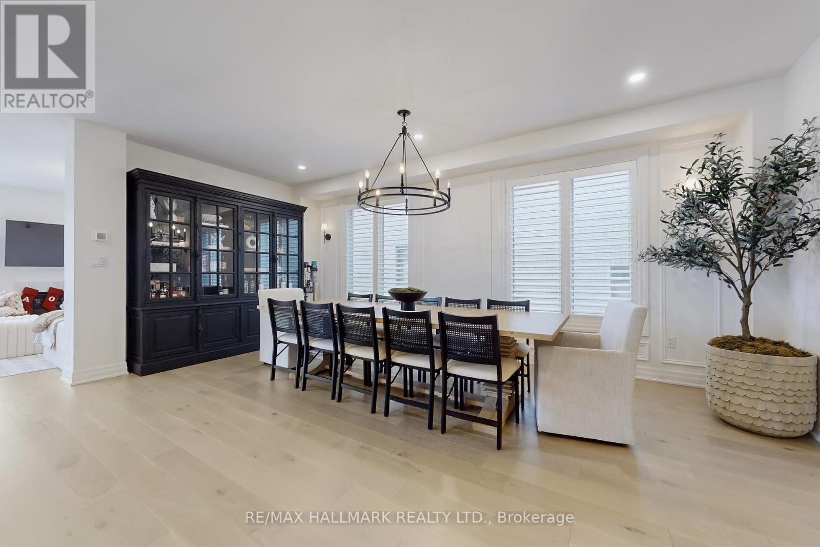 42 Meadow Vista Crescent, East Gwillimbury, Ontario  L9N 0T4 - Photo 9 - N12695952