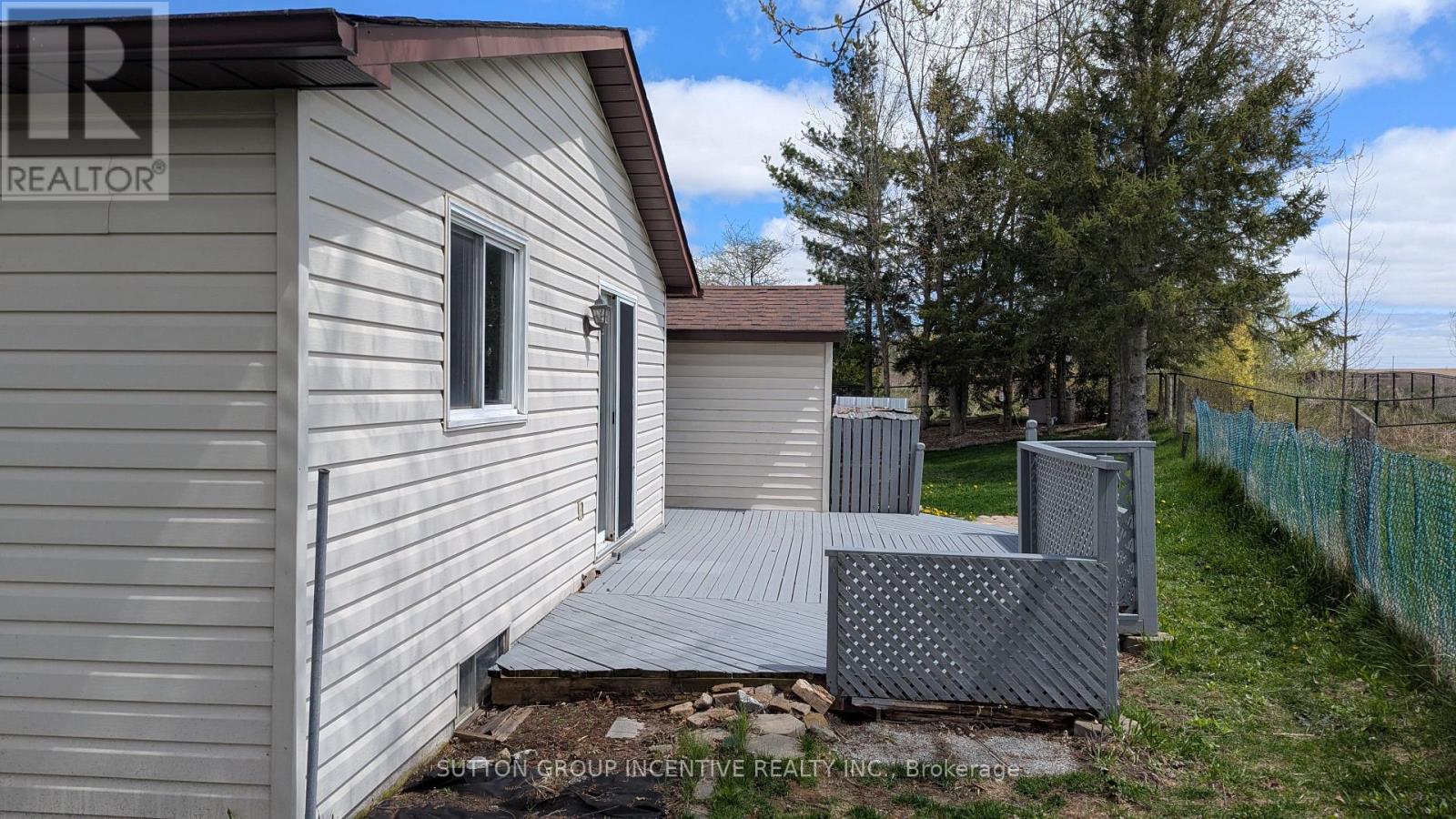 49 Royal Oak Drive, Innisfil, Ontario  L0L 1L0 - Photo 9 - N12695994