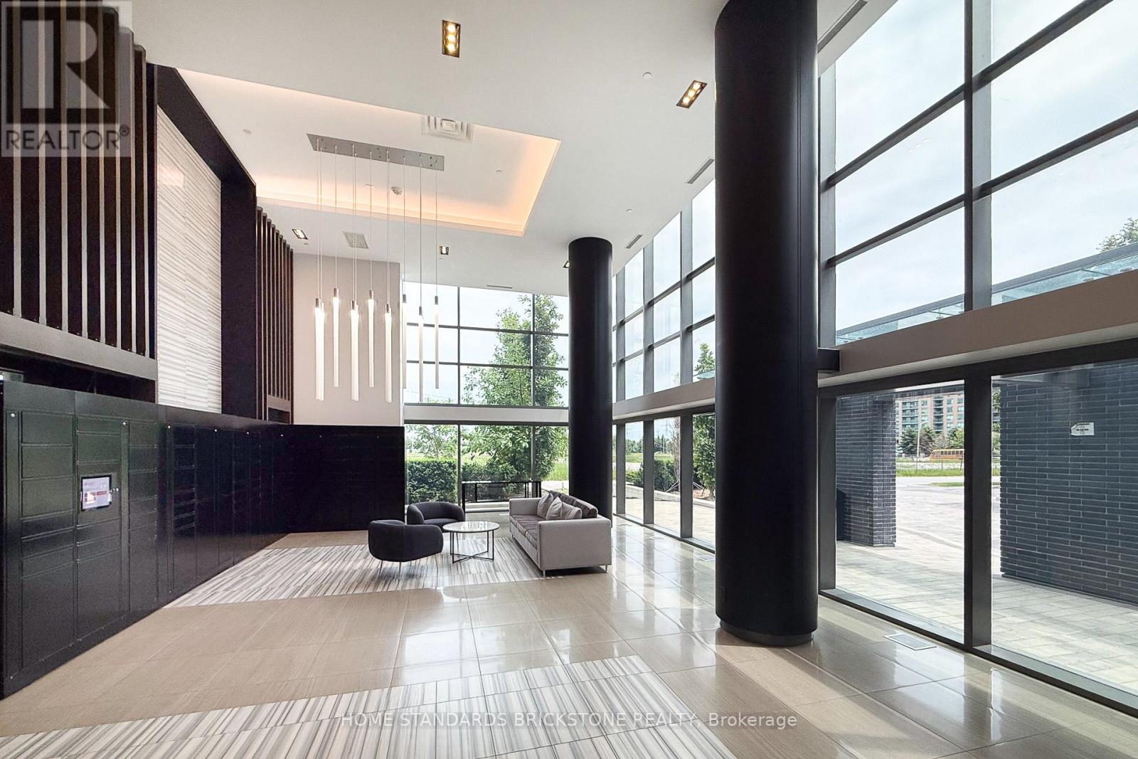 Lph 10 - 65 Oneida Crescent, Richmond Hill, Ontario  L4B 0G9 - Photo 2 - N12696044