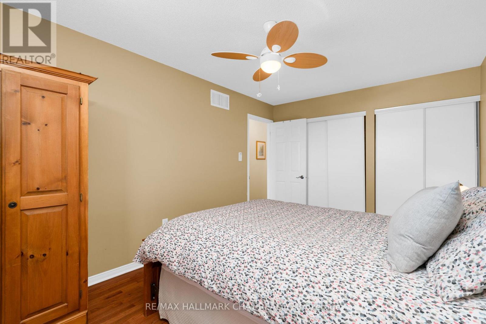 166 Country Lane, Barrie, Ontario  L4N 0T9 - Photo 12 - S12695854