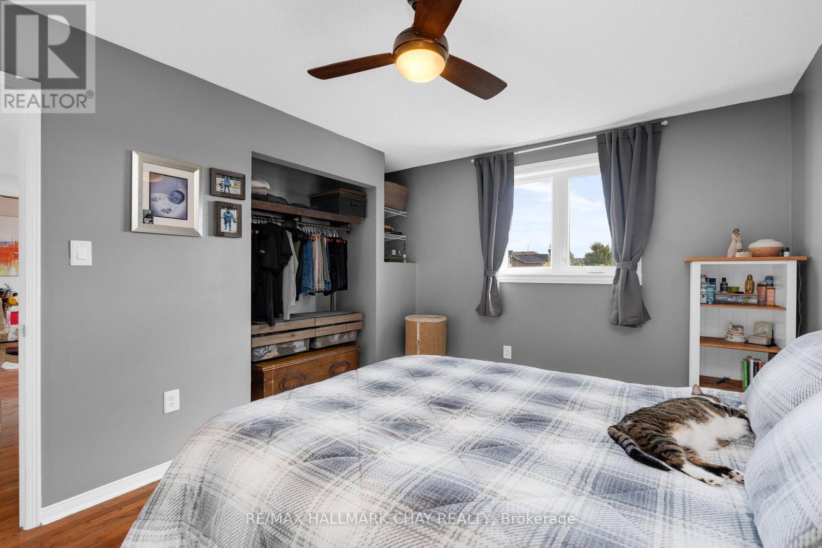 166 Country Lane, Barrie, Ontario  L4N 0T9 - Photo 14 - S12695854