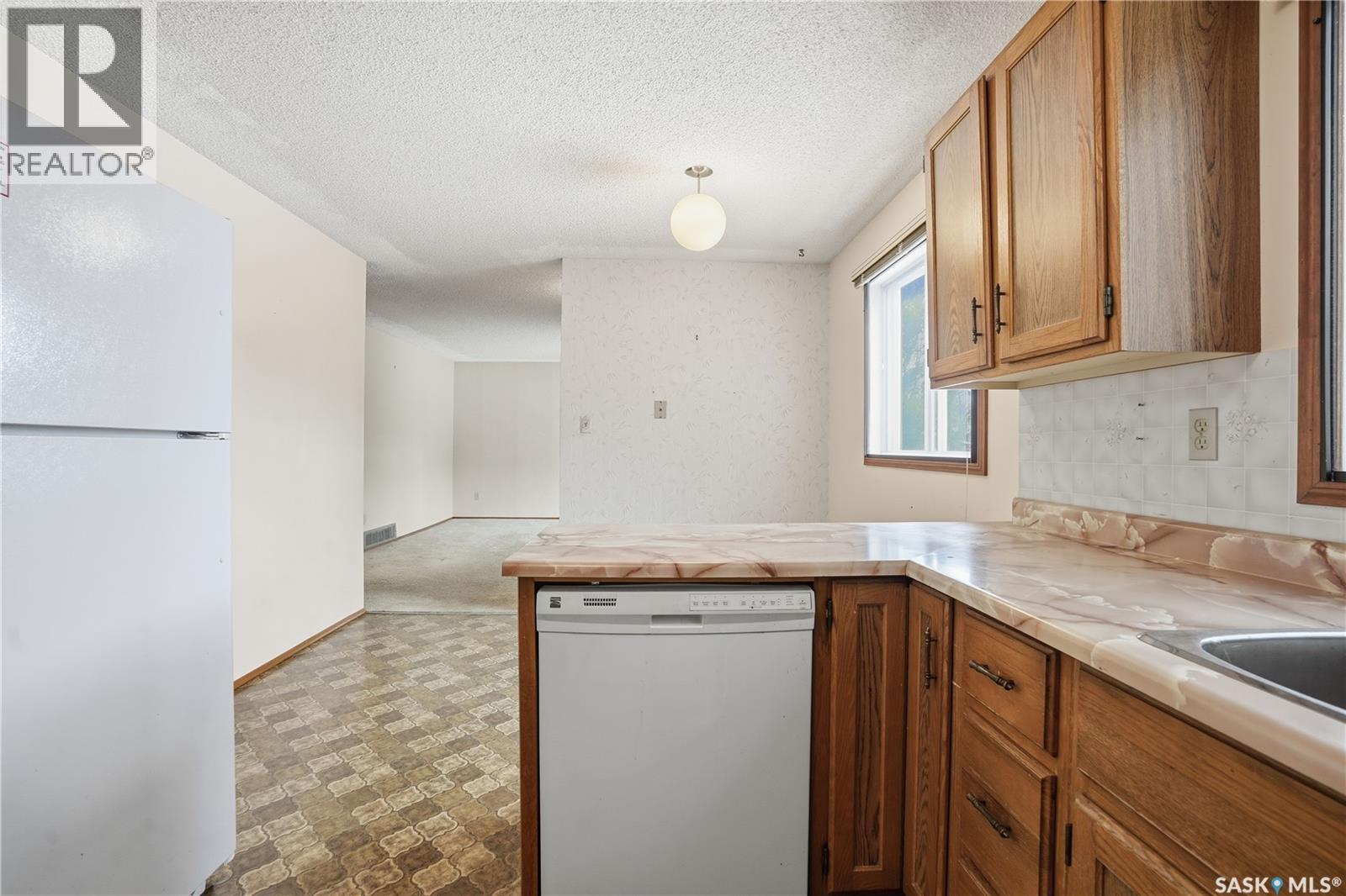 986 Garry Street N, Regina, Saskatchewan  S4X 2N1 - Photo 11 - SK026627