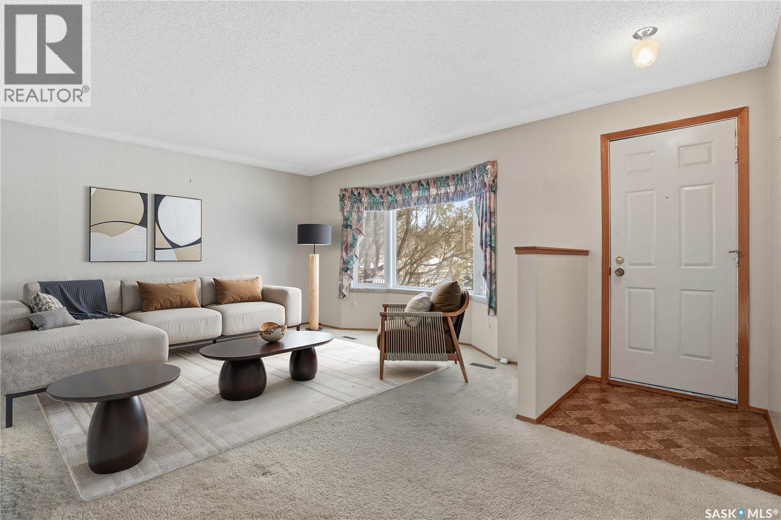 986 Garry Street N, Regina, Saskatchewan  S4X 2N1 - Photo 2 - SK026627