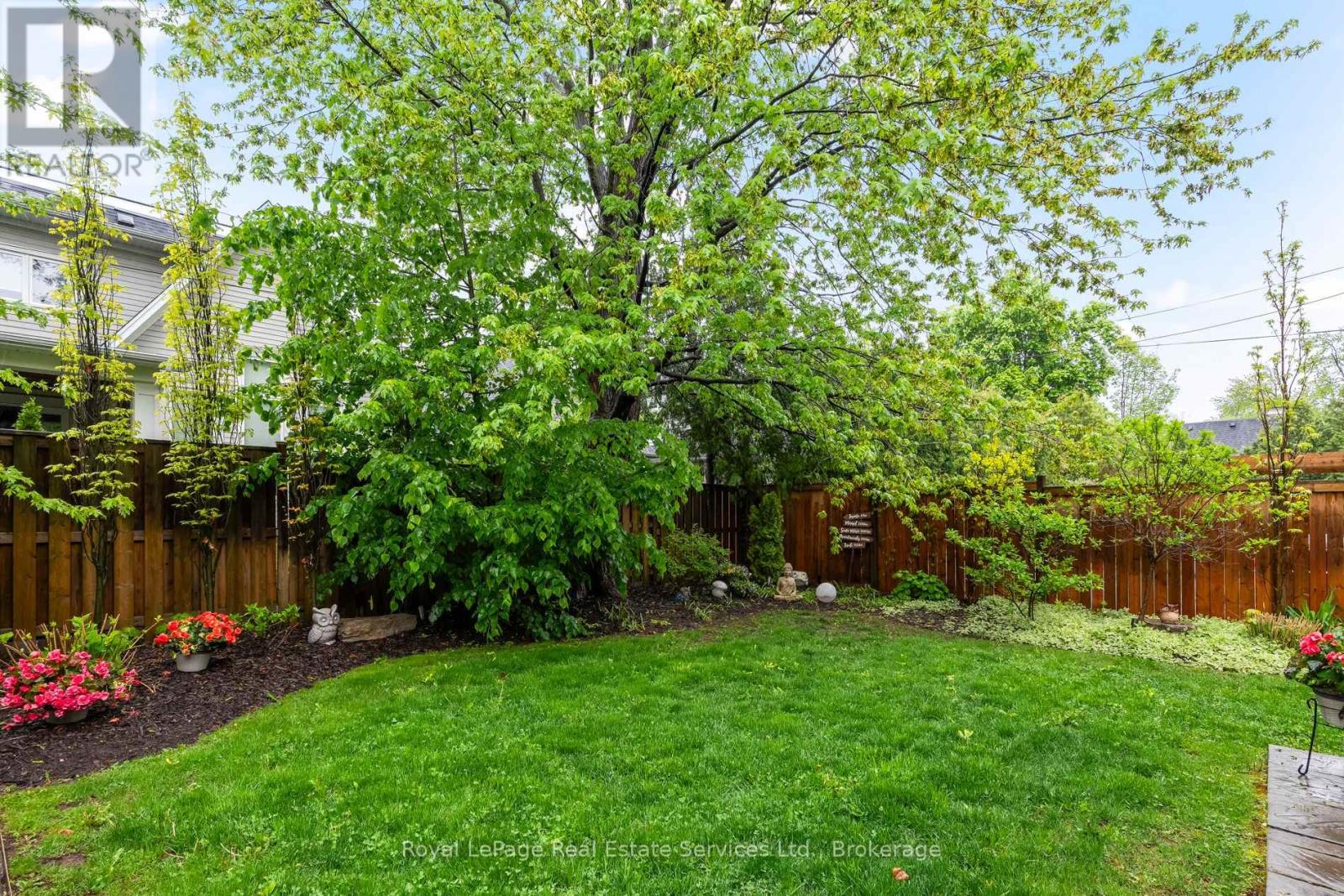 231 Cherryhill Road, Oakville, Ontario  L6L 3E3 - Photo 38 - W12483188