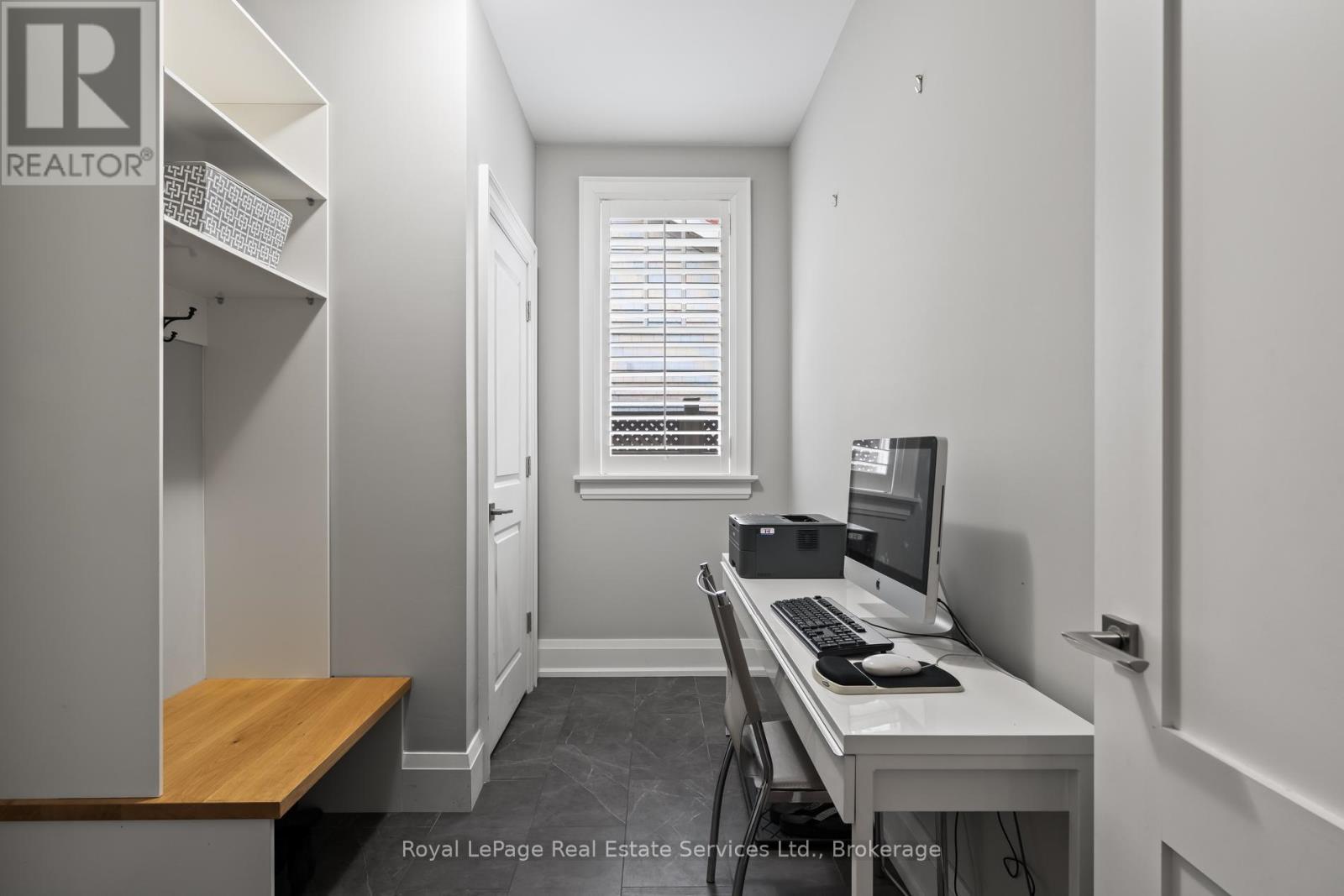 231 Cherryhill Road, Oakville, Ontario  L6L 3E3 - Photo 42 - W12483188