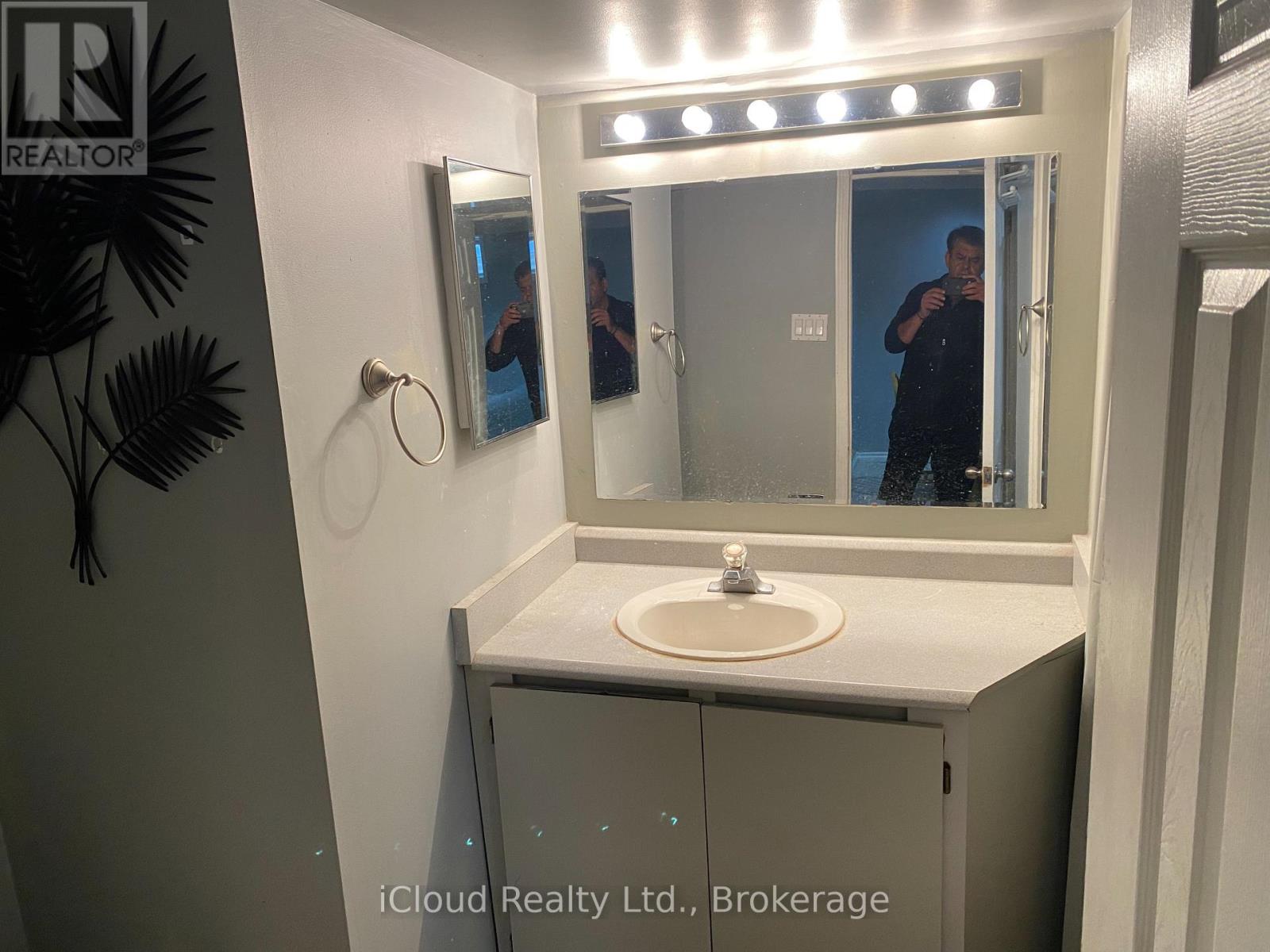 Basement - 6419 Longspur Road, Mississauga, Ontario  L5N 6E3 - Photo 8 - W12482783