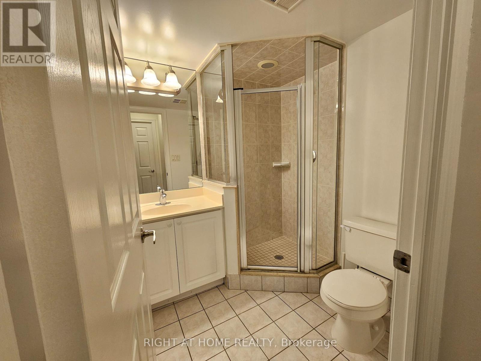 2318 - 3880 Duke Of York Boulevard, Mississauga, Ontario  L5B 4M7 - Photo 22 - W12695862