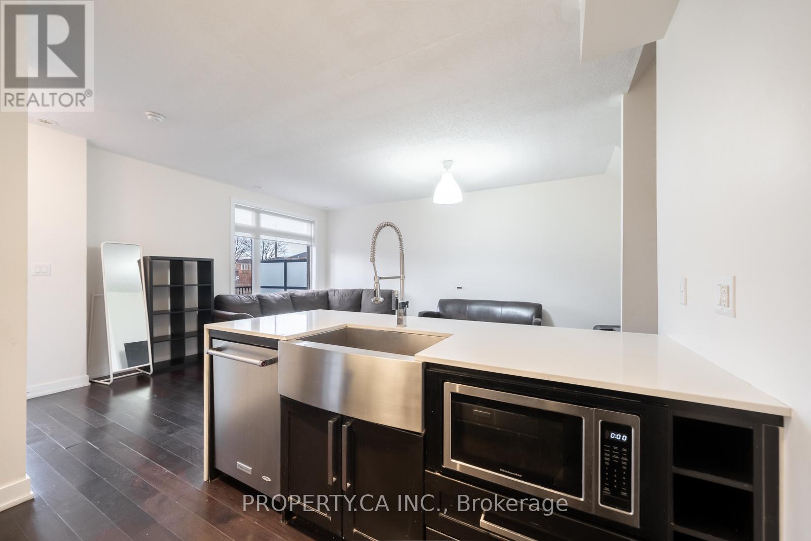 11 - 4030 Parkside Village Drive, Mississauga, Ontario  L5B 3M1 - Photo 10 - W12695864