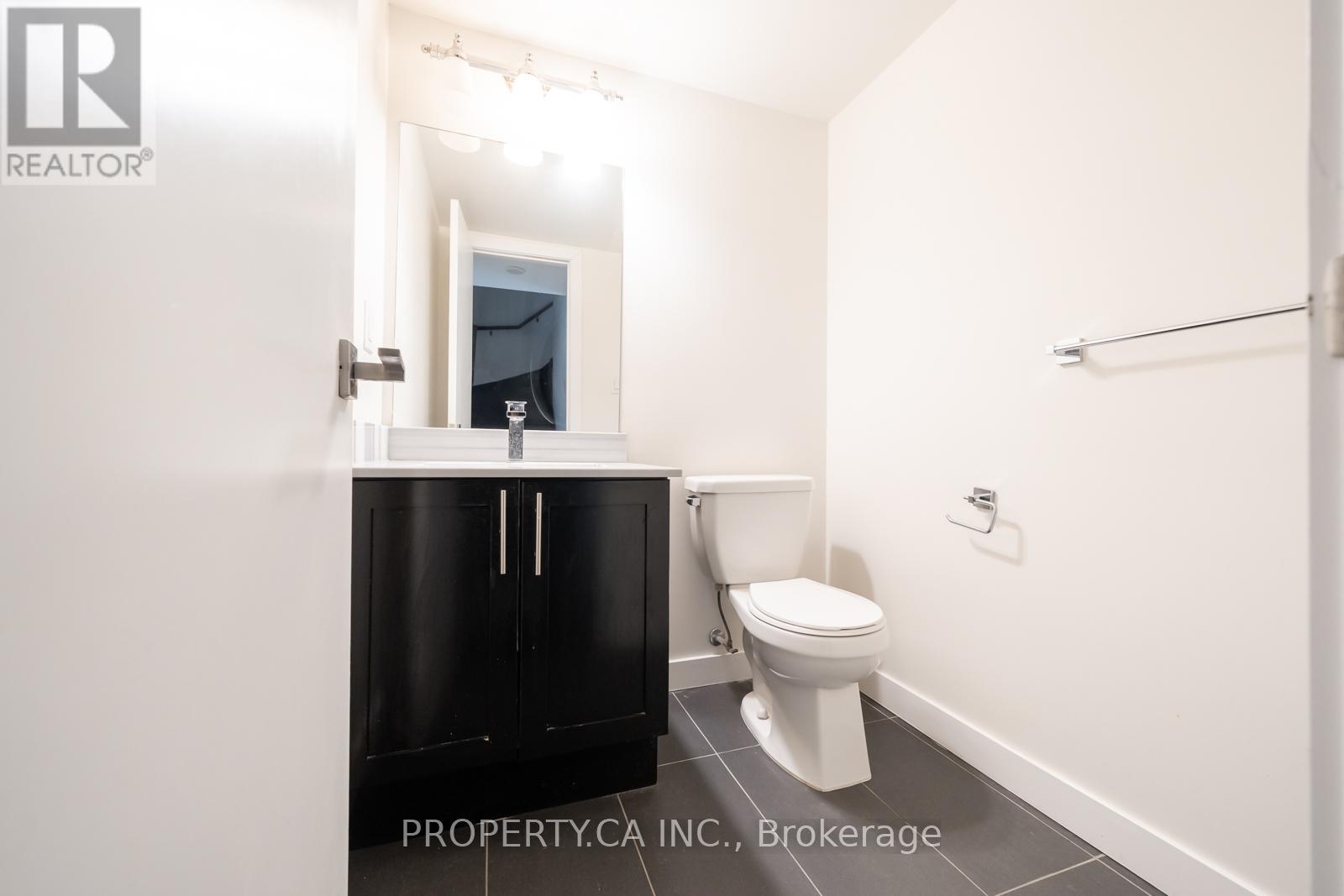 11 - 4030 Parkside Village Drive, Mississauga, Ontario  L5B 3M1 - Photo 13 - W12695864