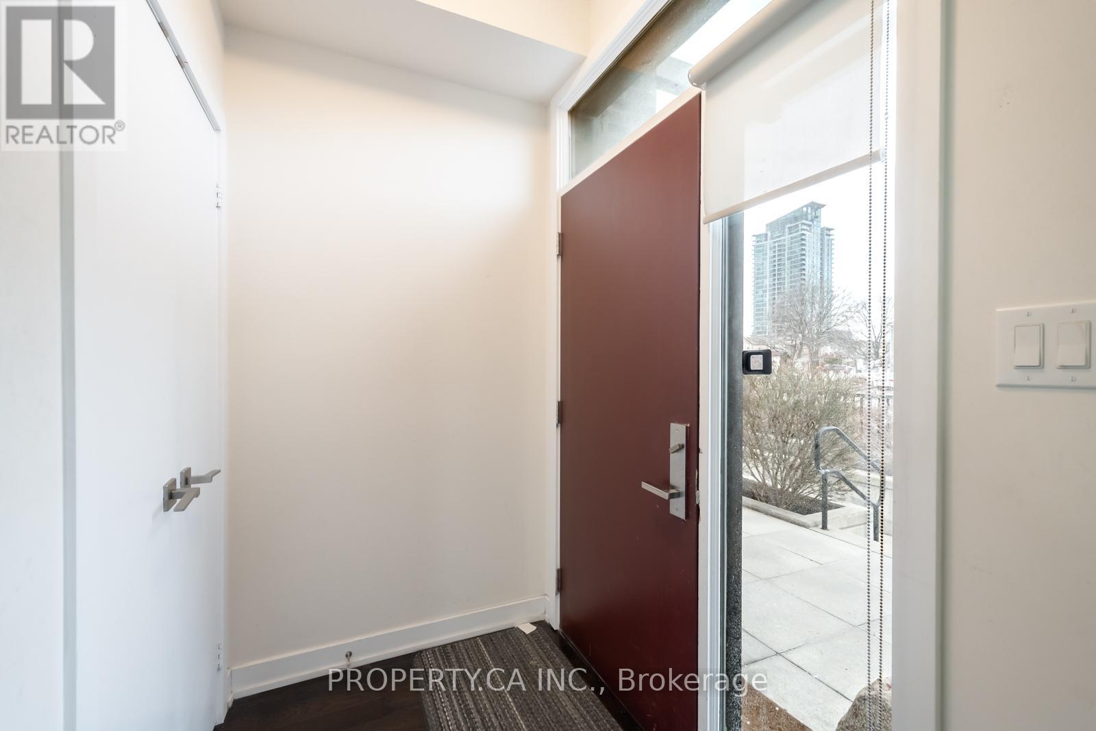 11 - 4030 Parkside Village Drive, Mississauga, Ontario  L5B 3M1 - Photo 3 - W12695864