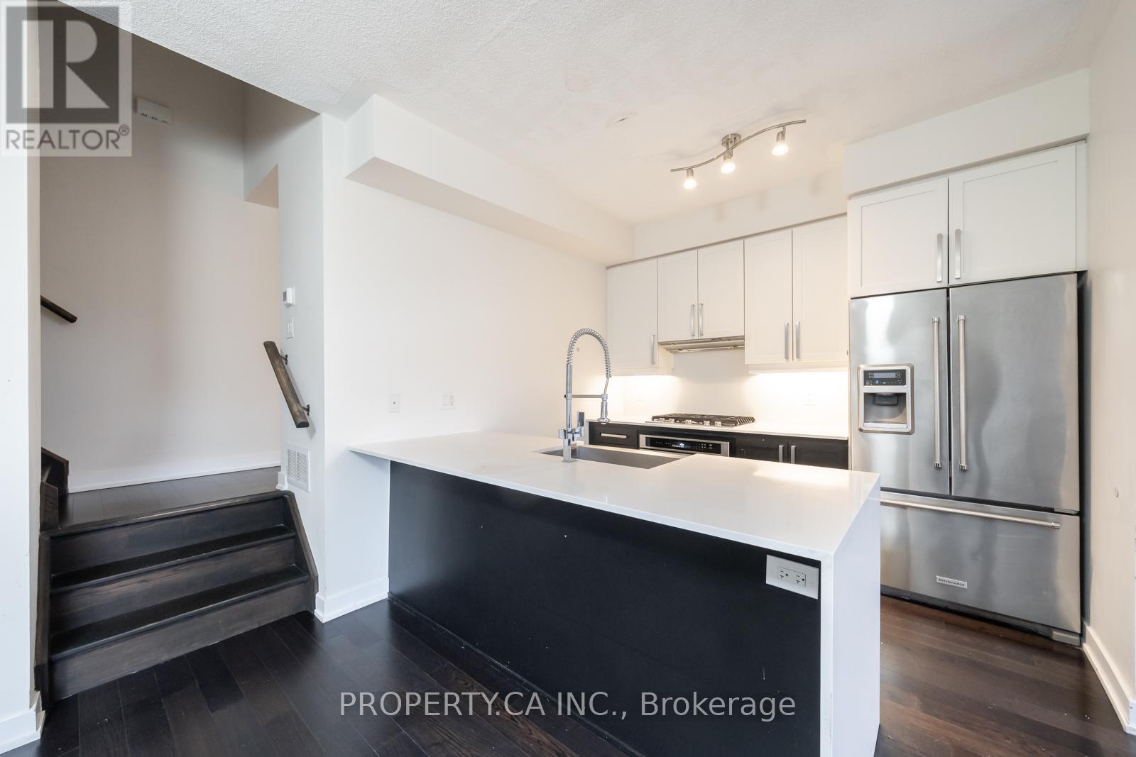 11 - 4030 Parkside Village Drive, Mississauga, Ontario  L5B 3M1 - Photo 6 - W12695864