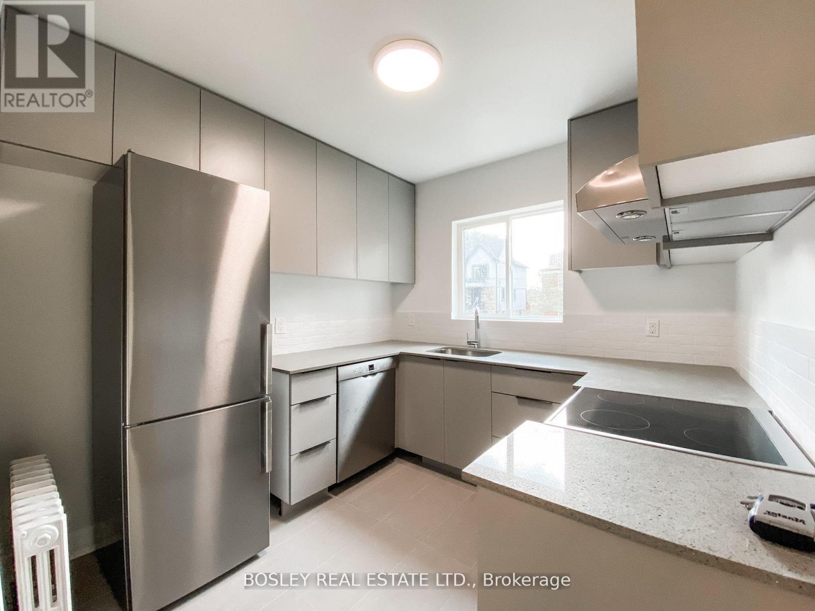 6 - 14 WADSWORTH BOULEVARD, Toronto, Ontario