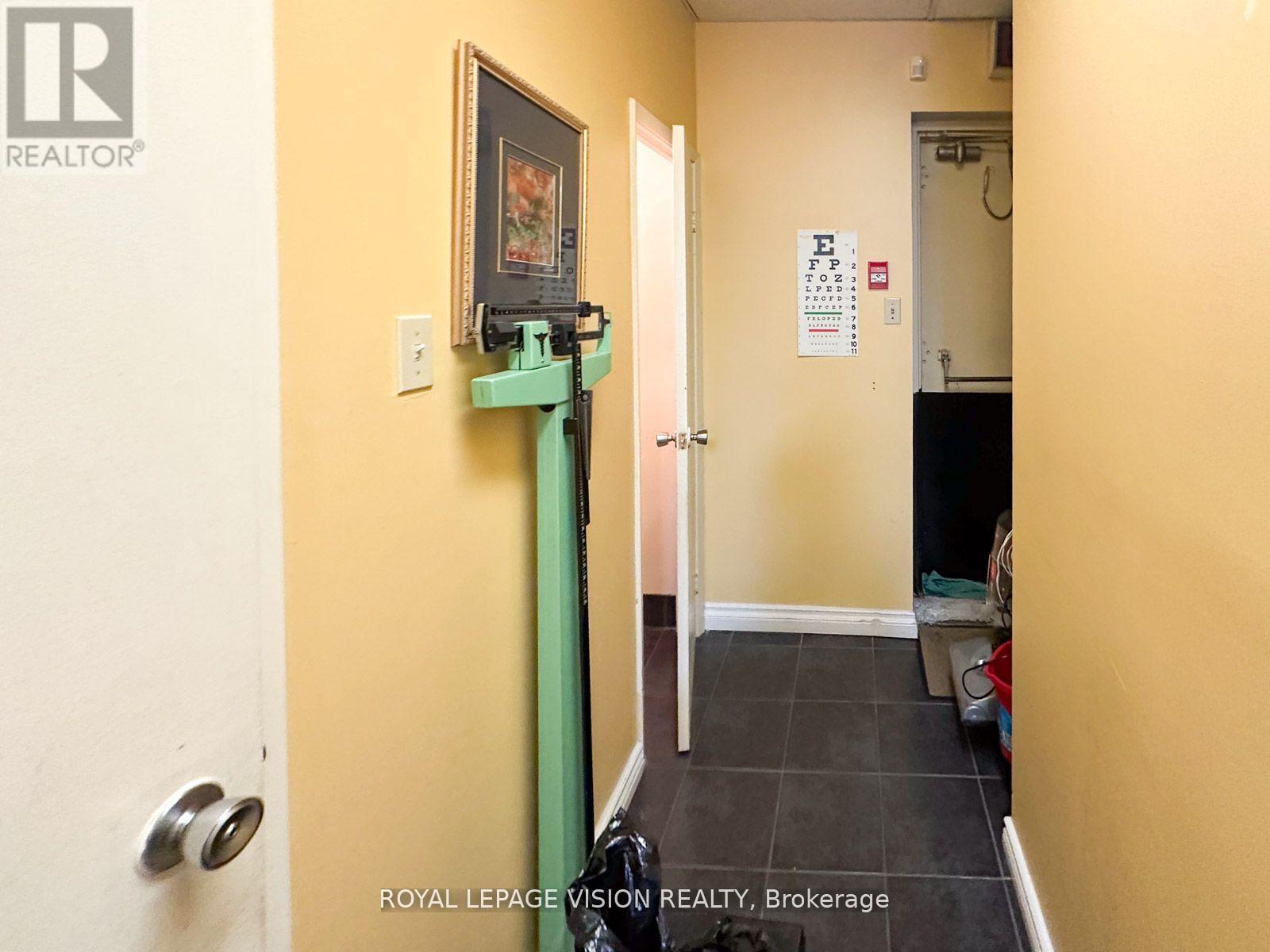 1 - 2085 Weston Road, Toronto, Ontario  M9N 1X7 - Photo 27 - W12695950