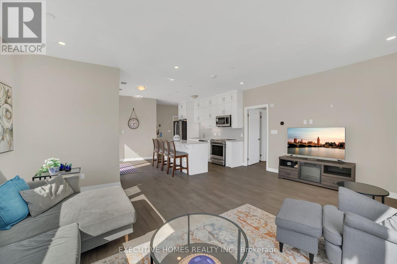 208 - 3265 Carding Mill Trail, Oakville, Ontario  L6M 5P7 - Photo 9 - W12695958