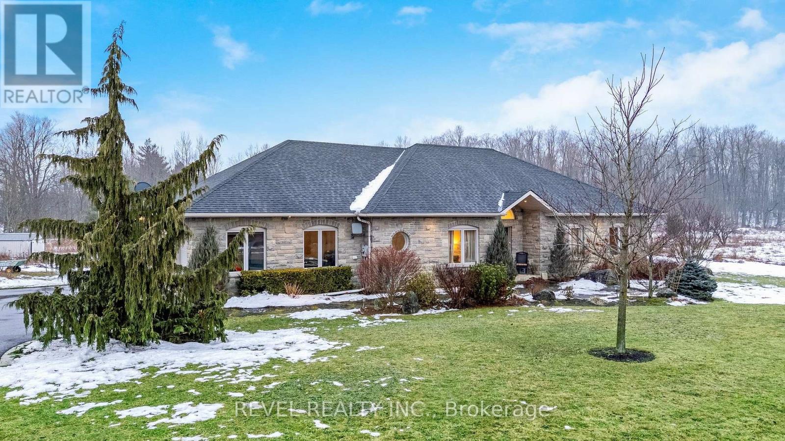 9300 First Line, Milton, Ontario  L0P 1B0 - Photo 4 - W12696014