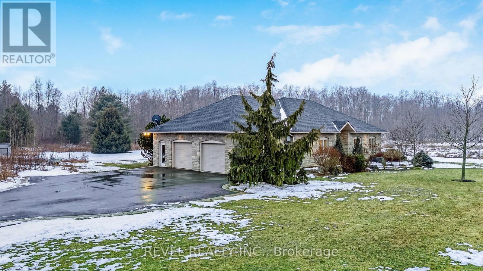 9300 First Line, Milton, Ontario  L0P 1B0 - Photo 5 - W12696014