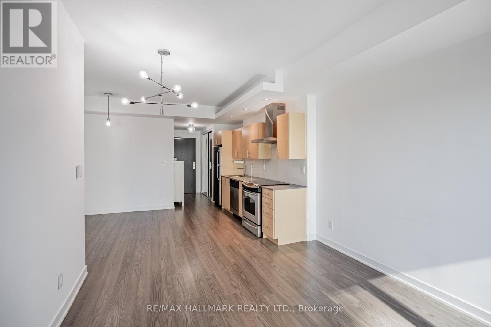 1034 - 165 Legion Road N, Toronto, Ontario  M8Y 0B3 - Photo 13 - W12696016