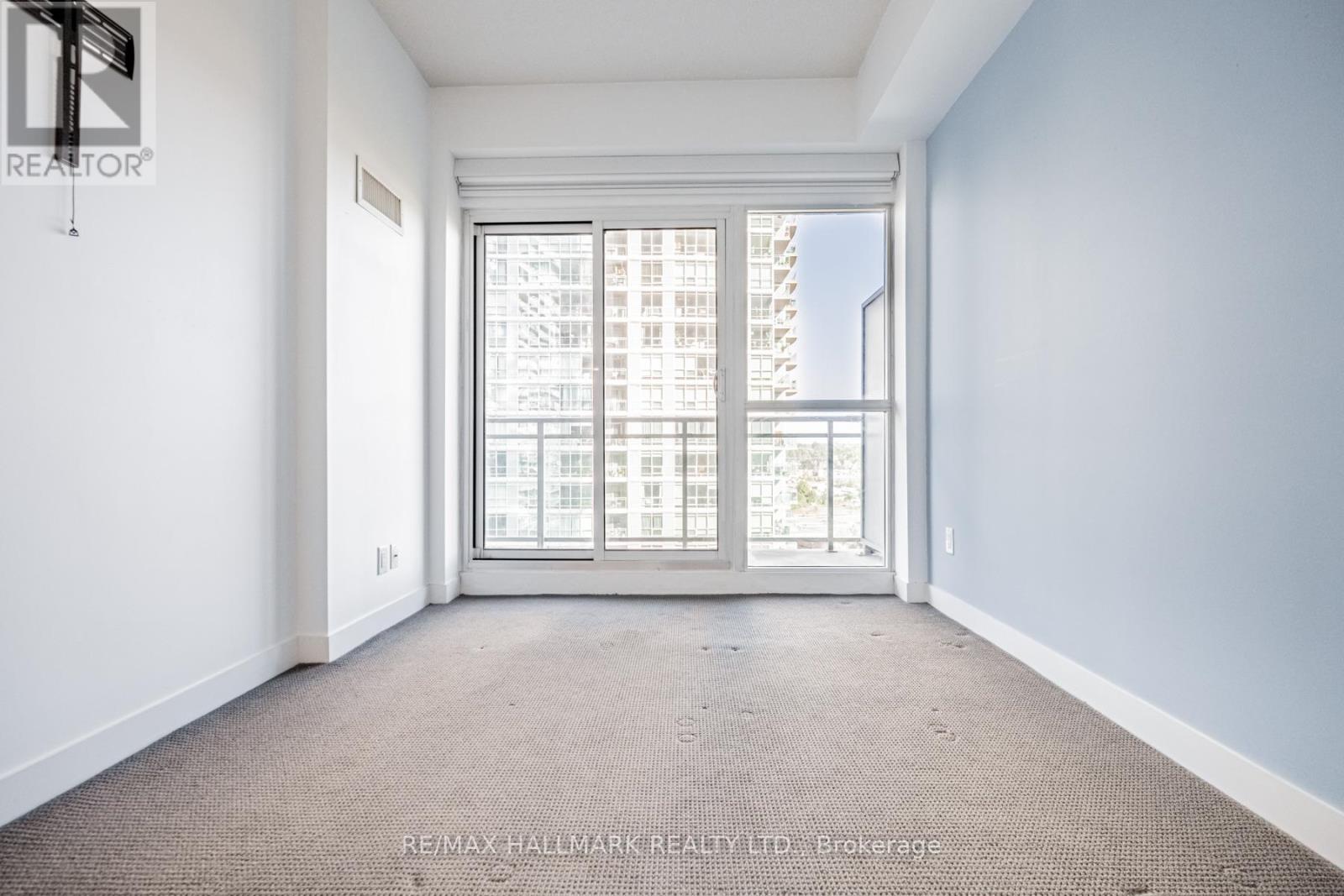 1034 - 165 Legion Road N, Toronto, Ontario  M8Y 0B3 - Photo 15 - W12696016