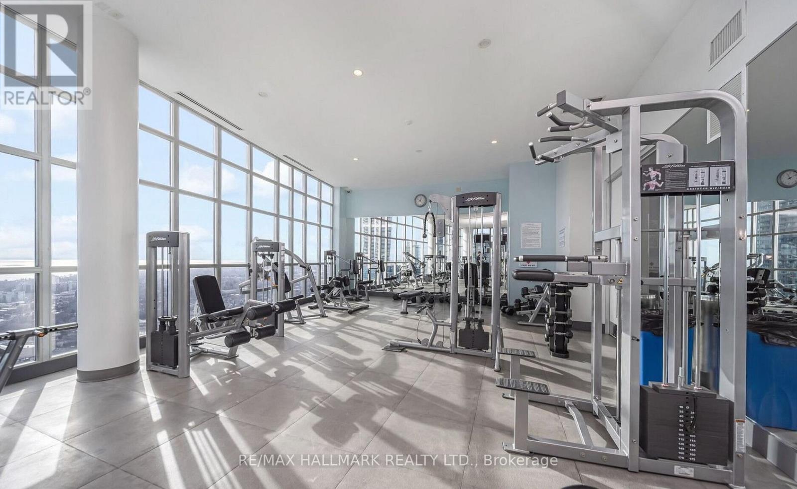 1034 - 165 Legion Road N, Toronto, Ontario  M8Y 0B3 - Photo 21 - W12696016