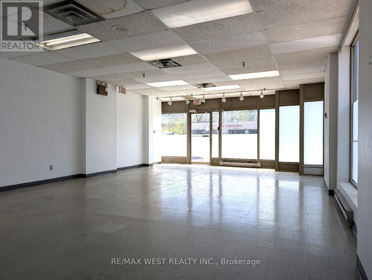 Unit 1 - 2468 Eglinton Avenue W, Toronto, Ontario  M6M 5E2 - Photo 6 - W12696018