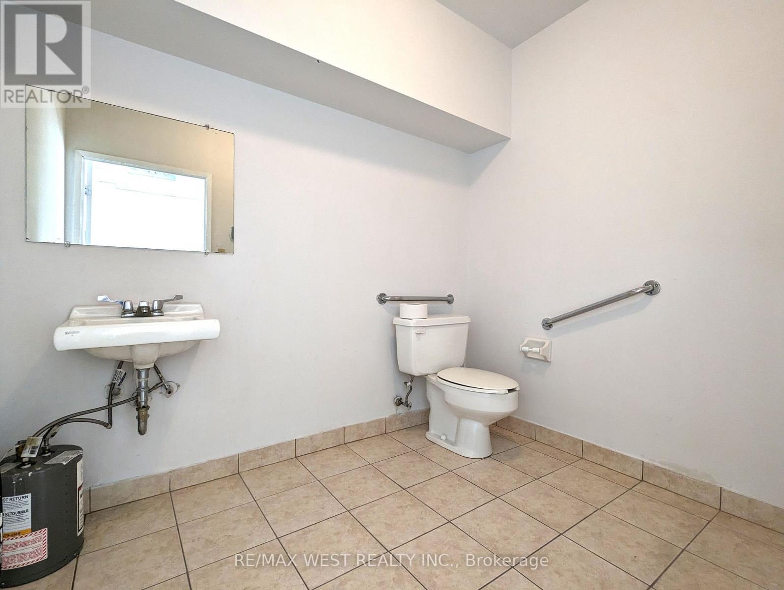 Unit 1 - 2468 Eglinton Avenue W, Toronto, Ontario  M6M 5E2 - Photo 8 - W12696018