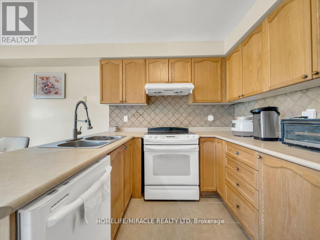 80 Sweetwood Circle, Brampton, Ontario  L7A 2S1 - Photo 15 - W12696042