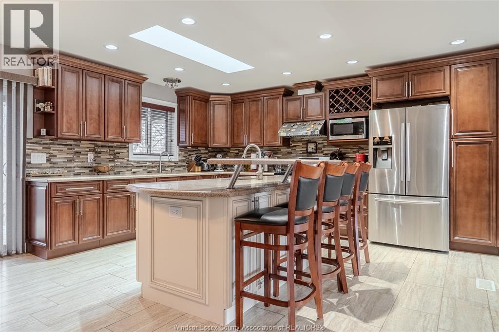 375 Grondin Street, Lasalle, Ontario  N9J 3R2 - Photo 11 - 26000891