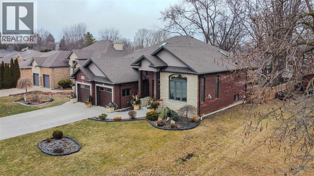 375 Grondin Street, Lasalle, Ontario  N9J 3R2 - Photo 3 - 26000891