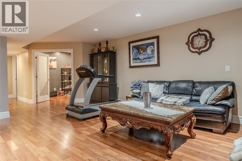 375 Grondin Street, Lasalle, Ontario  N9J 3R2 - Photo 30 - 26000891