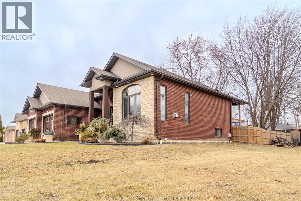 375 Grondin Street, Lasalle, Ontario  N9J 3R2 - Photo 4 - 26000891