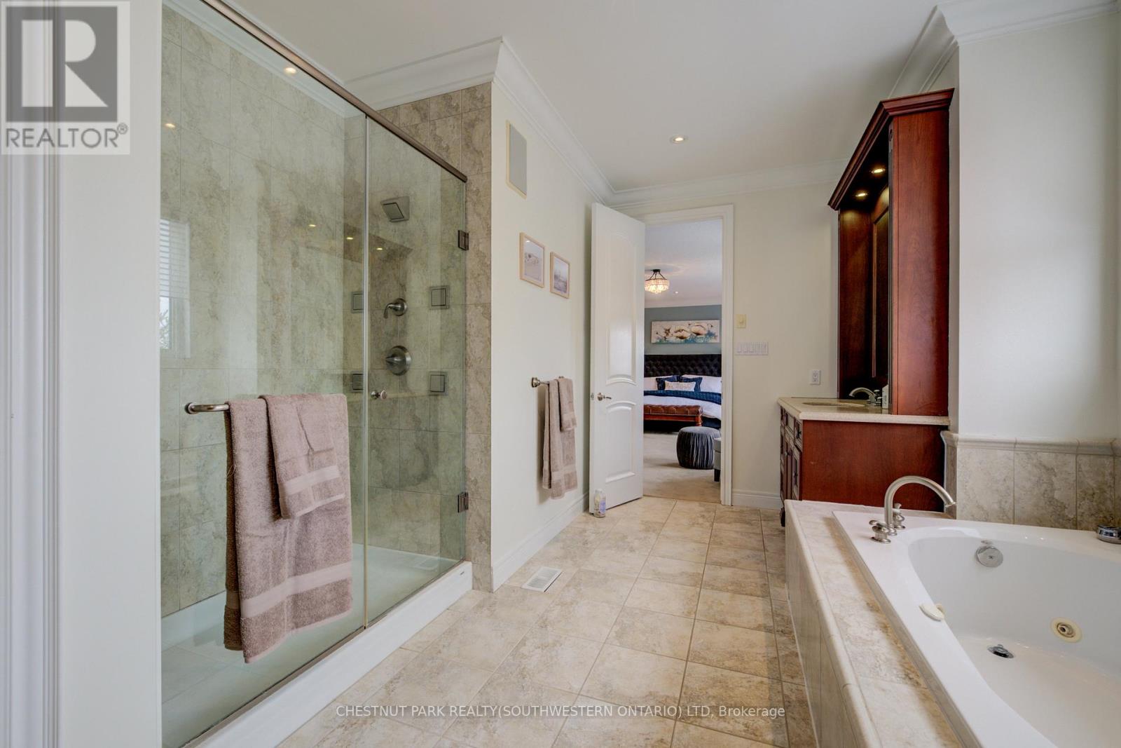 11 Tremaine Drive, Kitchener, Ontario  N2A 4L9 - Photo 24 - X12695856