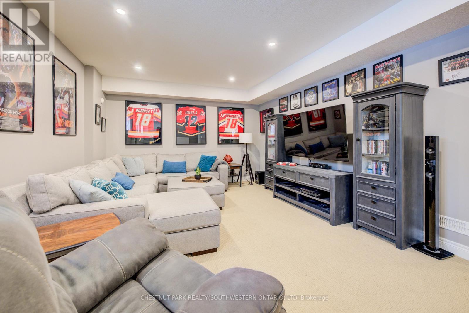 11 Tremaine Drive, Kitchener, Ontario  N2A 4L9 - Photo 35 - X12695856