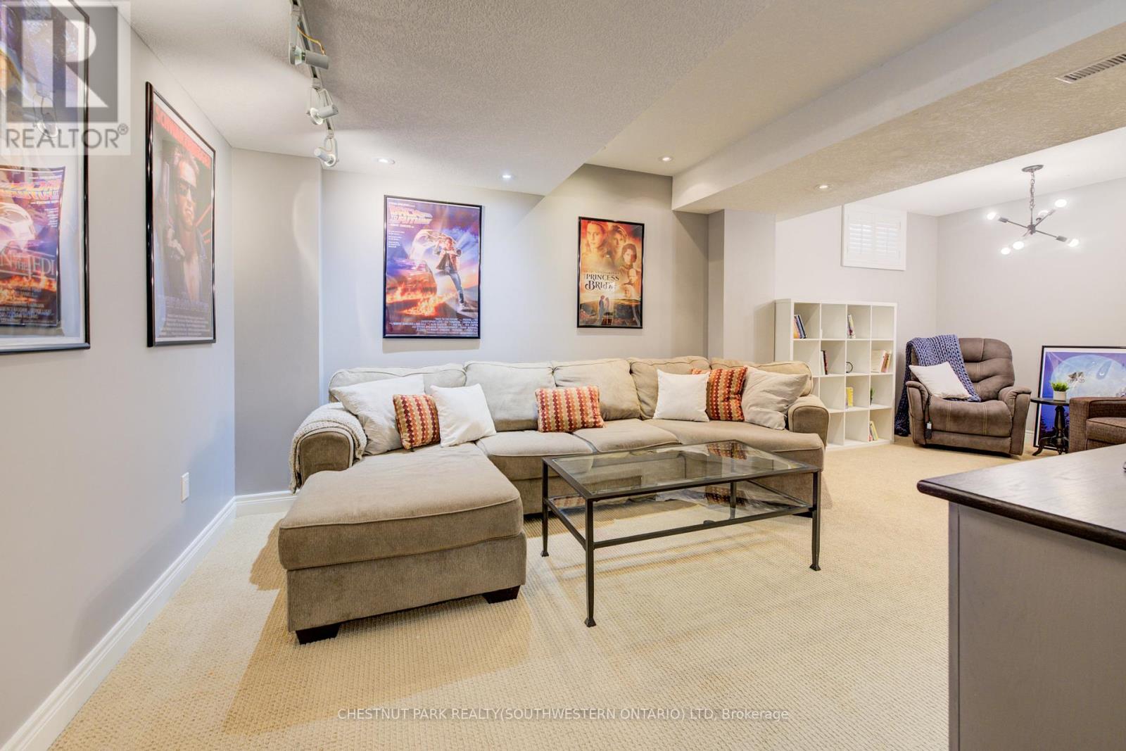 11 Tremaine Drive, Kitchener, Ontario  N2A 4L9 - Photo 36 - X12695856