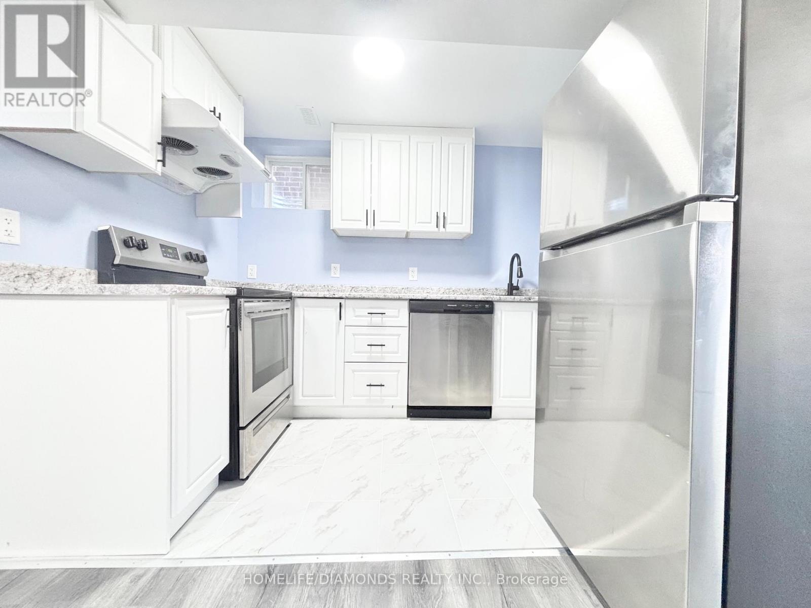 Bsmt - 260 Bethune Avenue, Welland, Ontario  L3B 0H6 - Photo 3 - X12695972