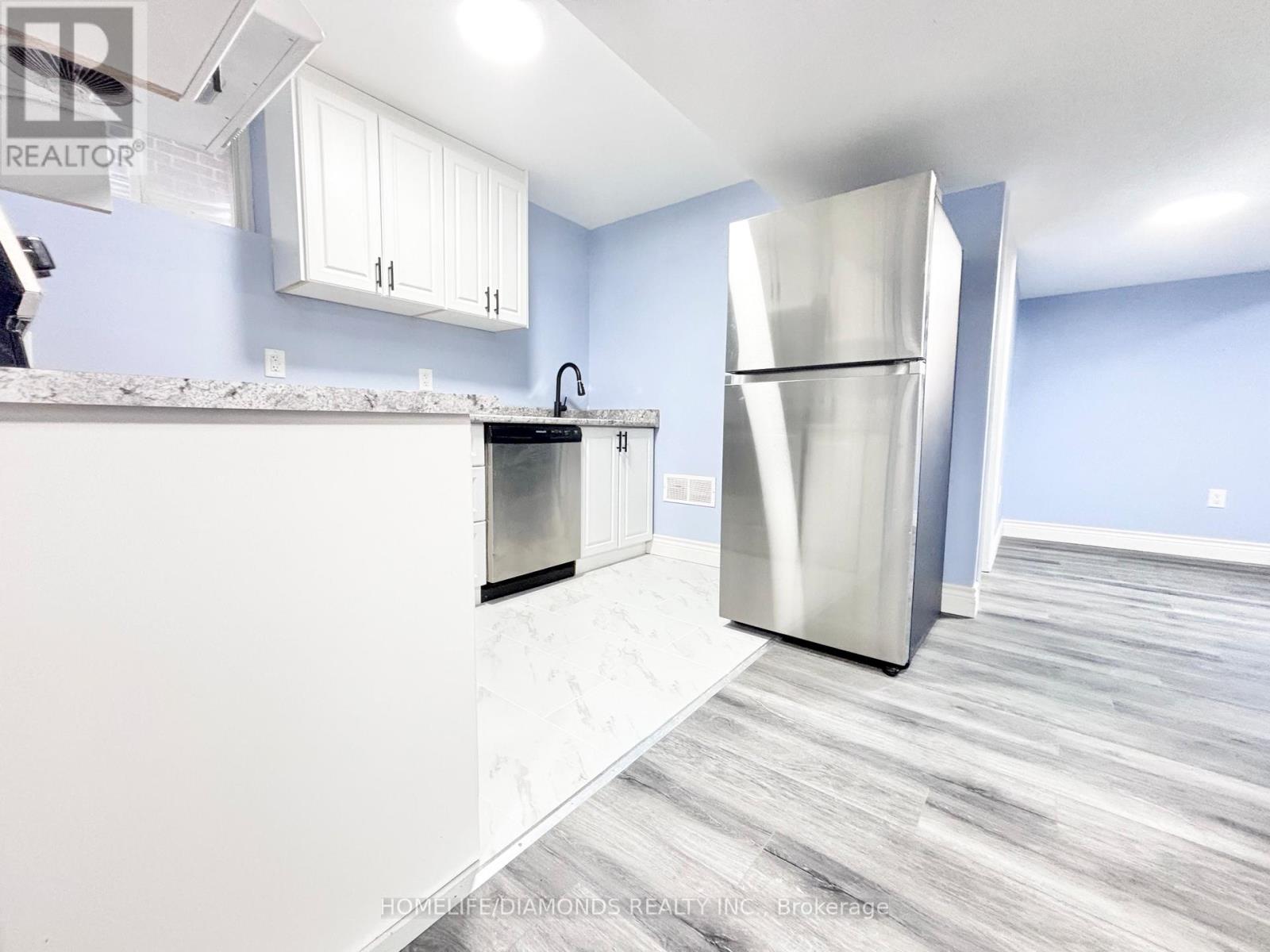 Bsmt - 260 Bethune Avenue, Welland, Ontario  L3B 0H6 - Photo 4 - X12695972