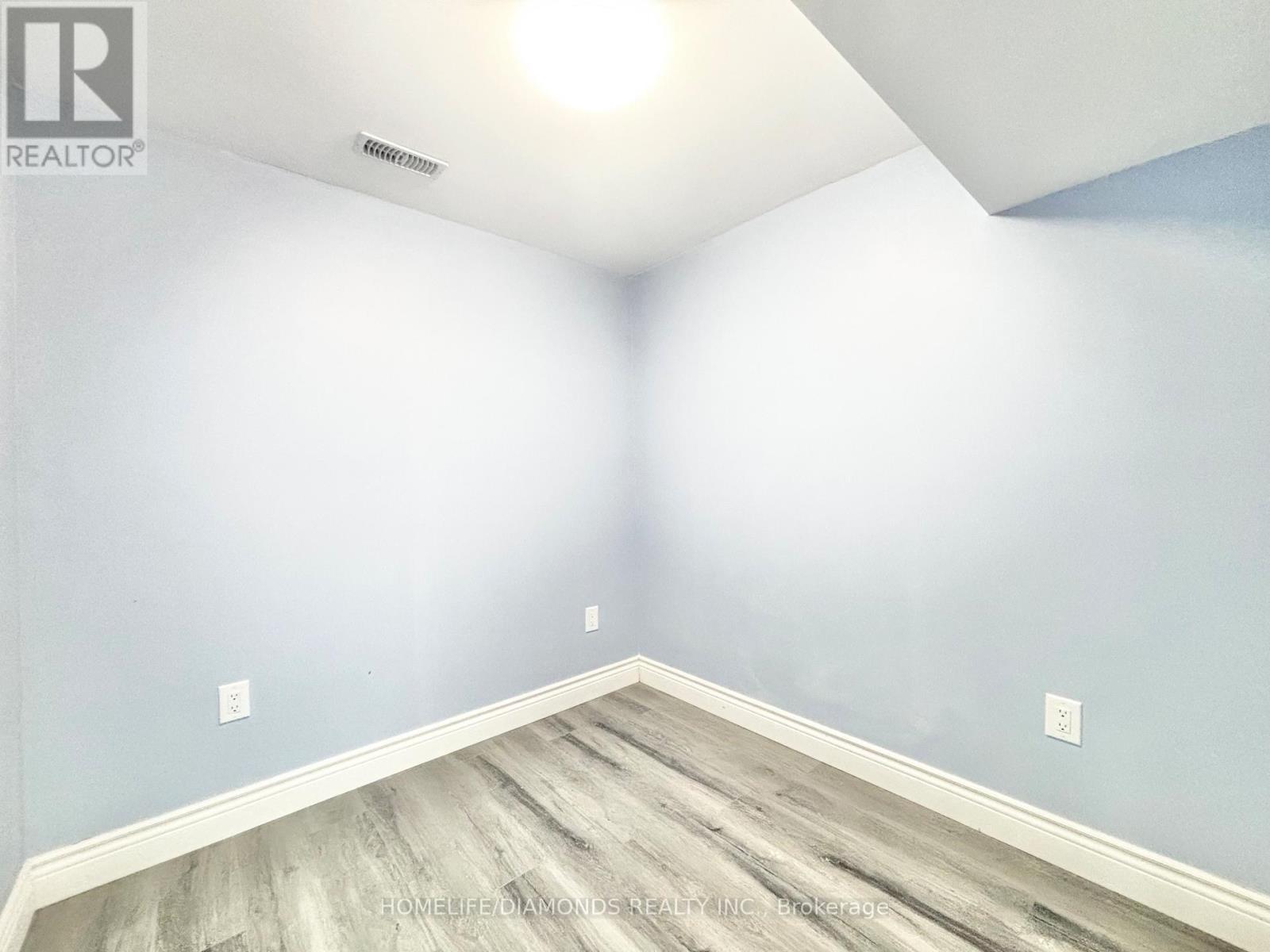 Bsmt - 260 Bethune Avenue, Welland, Ontario  L3B 0H6 - Photo 6 - X12695972