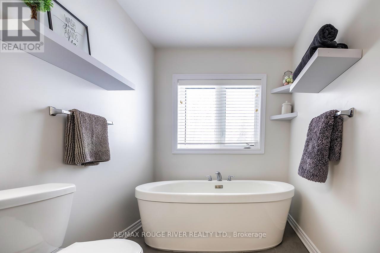 13 Highlands Boulevard, Cavan Monaghan, Ontario  L0A 1G0 - Photo 16 - X12696010