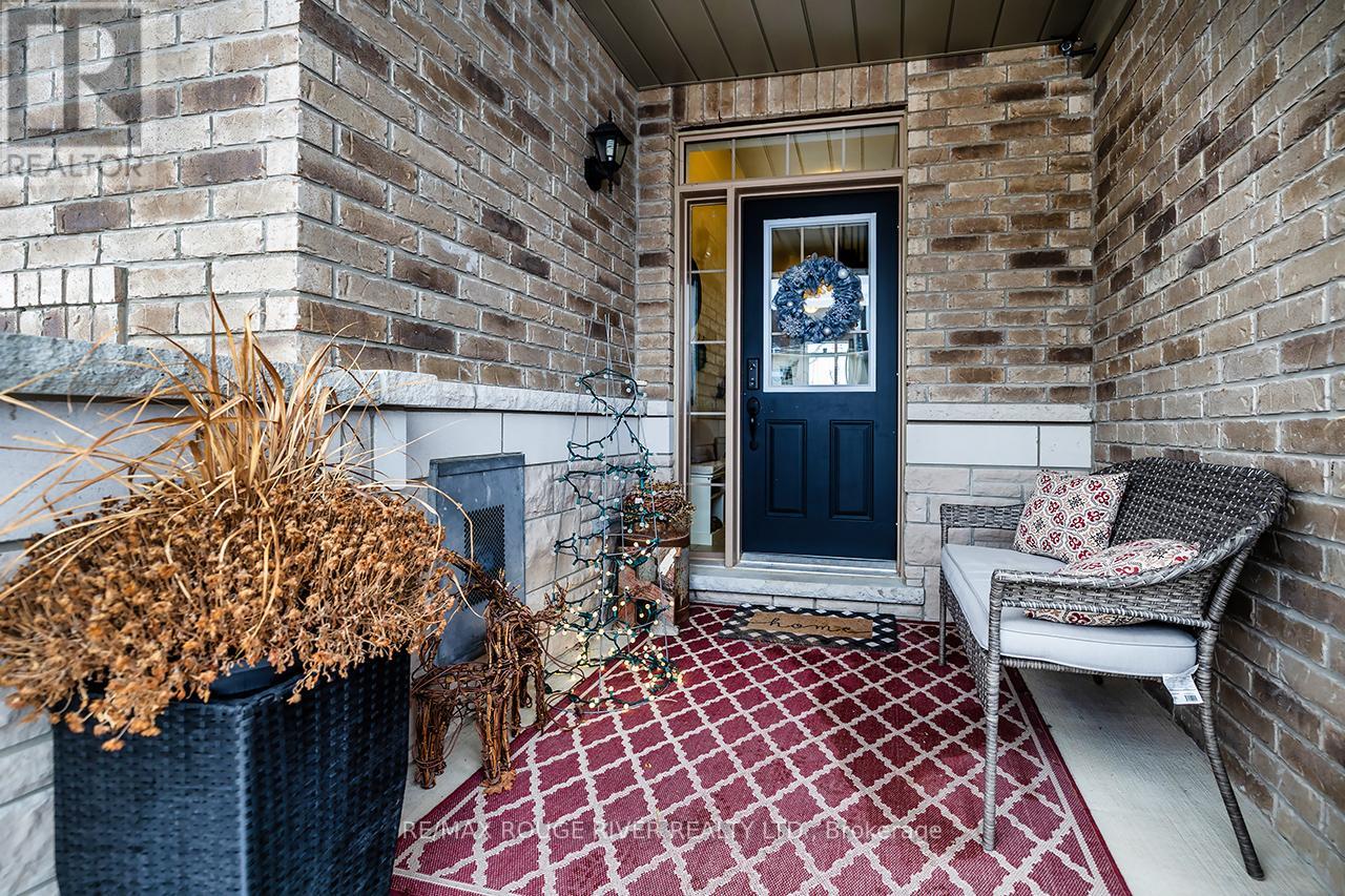 13 Highlands Boulevard, Cavan Monaghan, Ontario  L0A 1G0 - Photo 3 - X12696010