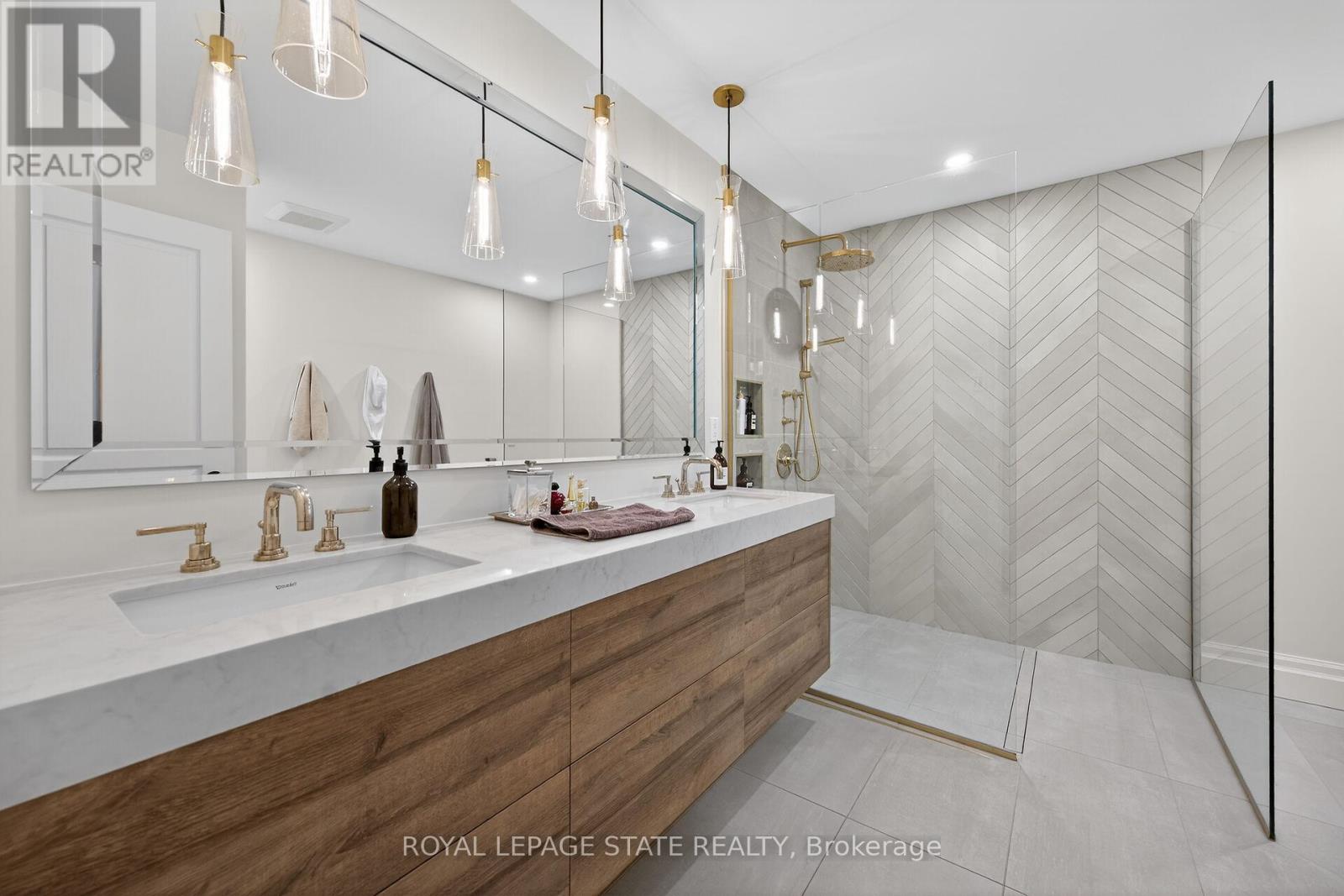 19 - 71 Sulphur Springs Road, Hamilton, Ontario  L9G 5C1 - Photo 24 - X12696048