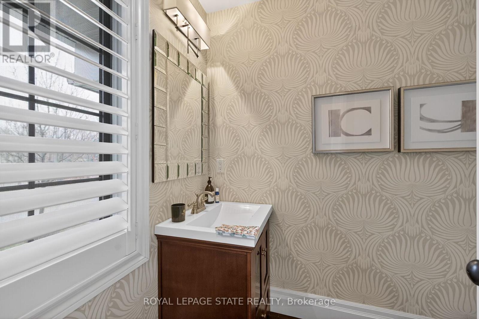 19 - 71 Sulphur Springs Road, Hamilton, Ontario  L9G 5C1 - Photo 4 - X12696048