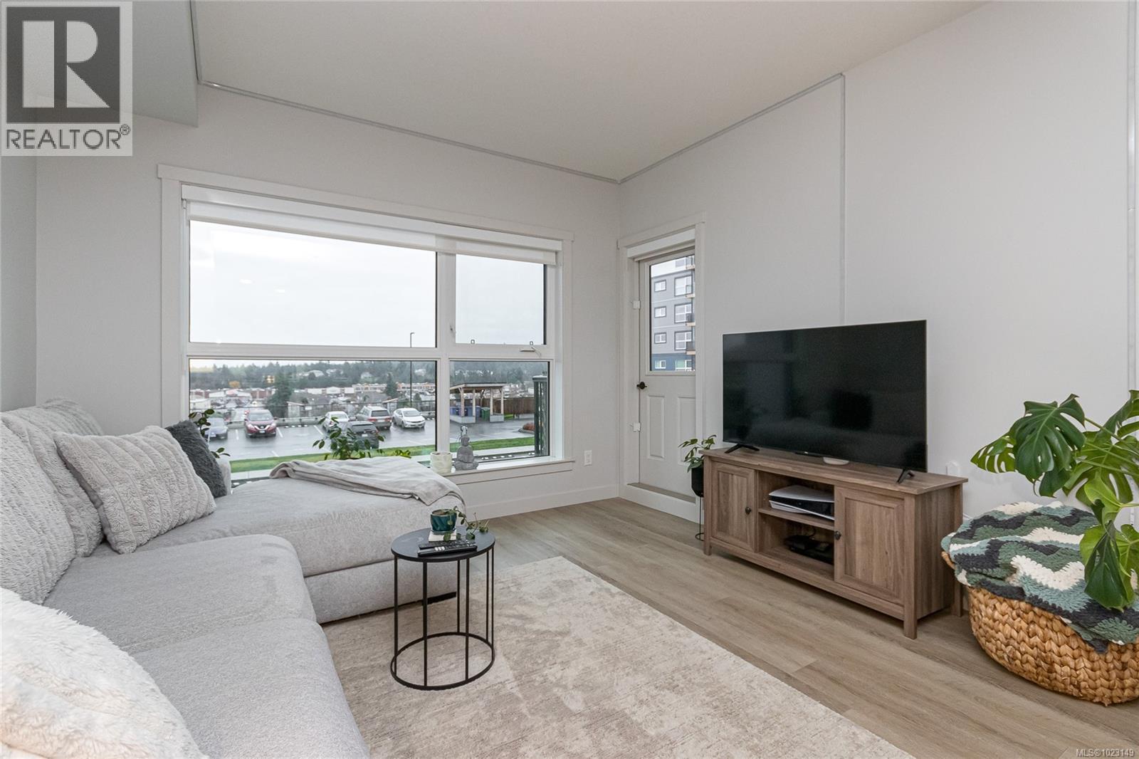 204 2465 Gateway Rd, Langford, British Columbia  V9B 6R1 - Photo 8 - 1023149