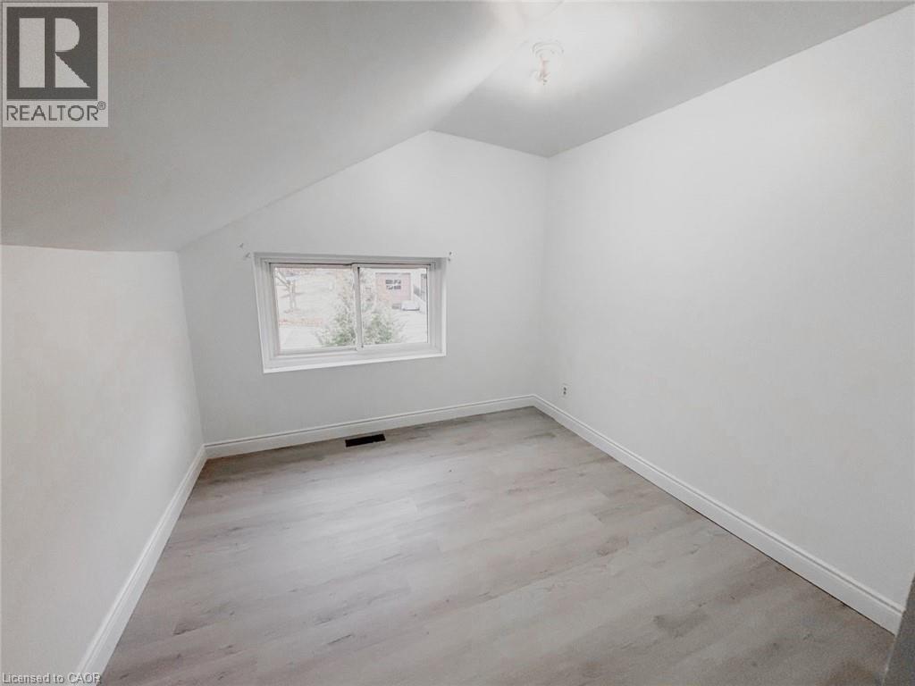 1949 Old Mill Road, Kitchener, Ontario  N2P 1E3 - Photo 17 - 40798455