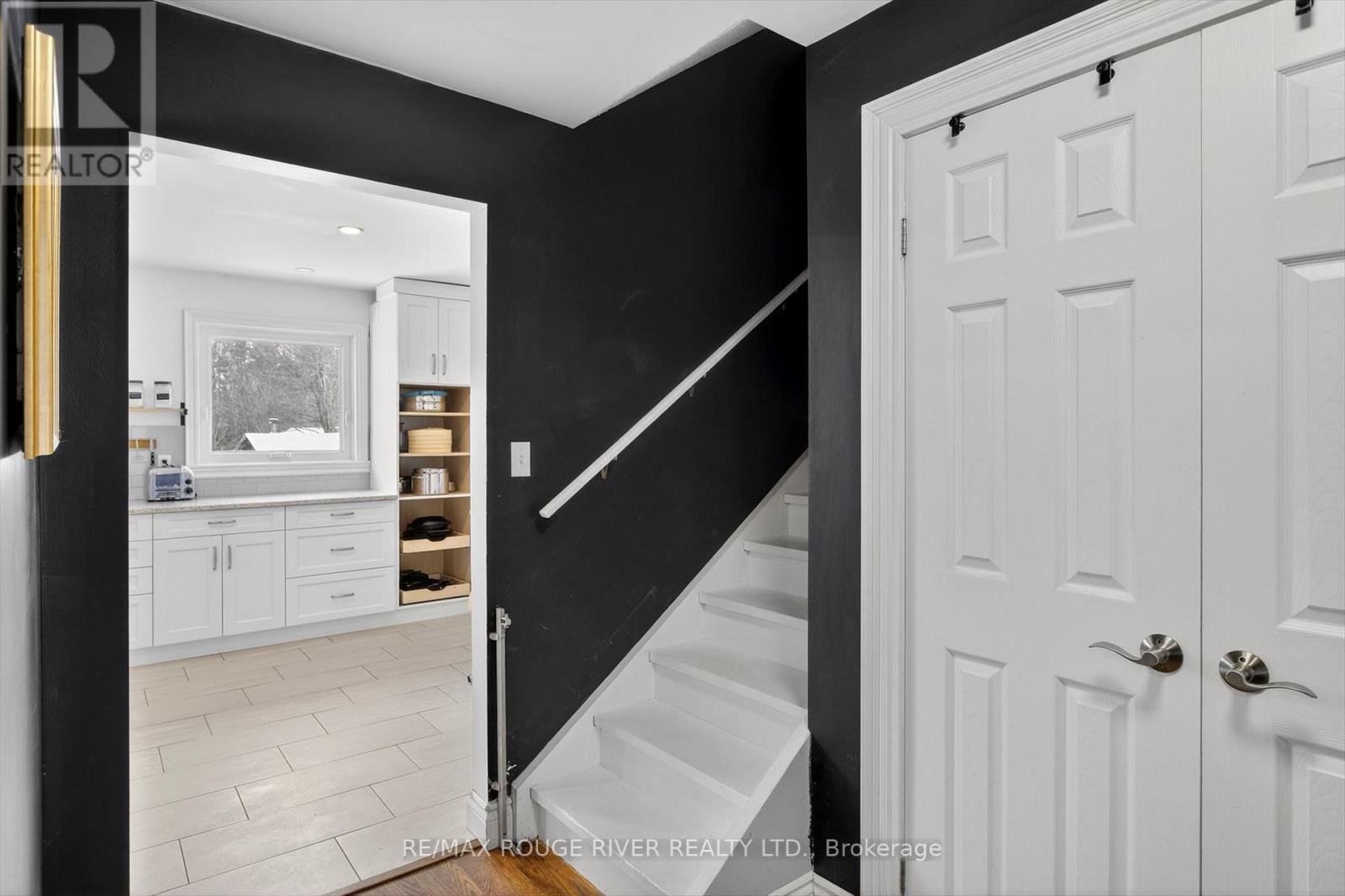 2401 15th Line, Selwyn, Ontario  K0L 2H0 - Photo 18 - X12696162