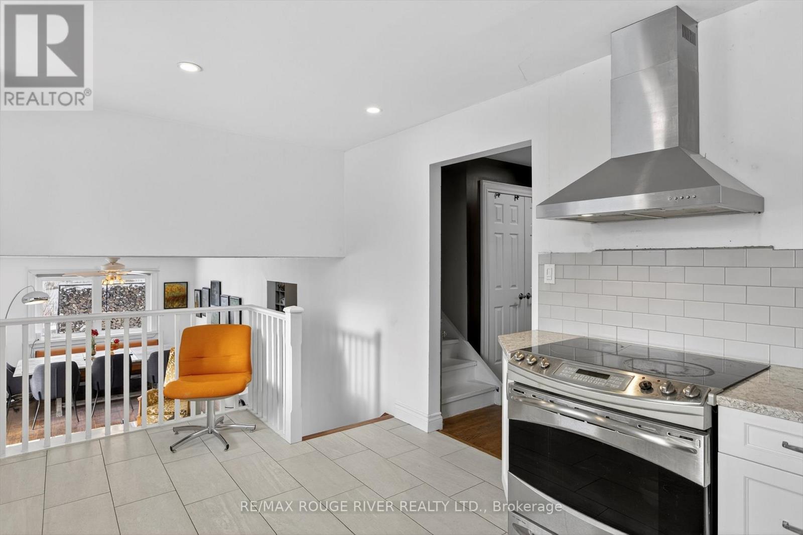 2401 15th Line, Selwyn, Ontario  K0L 2H0 - Photo 9 - X12696162