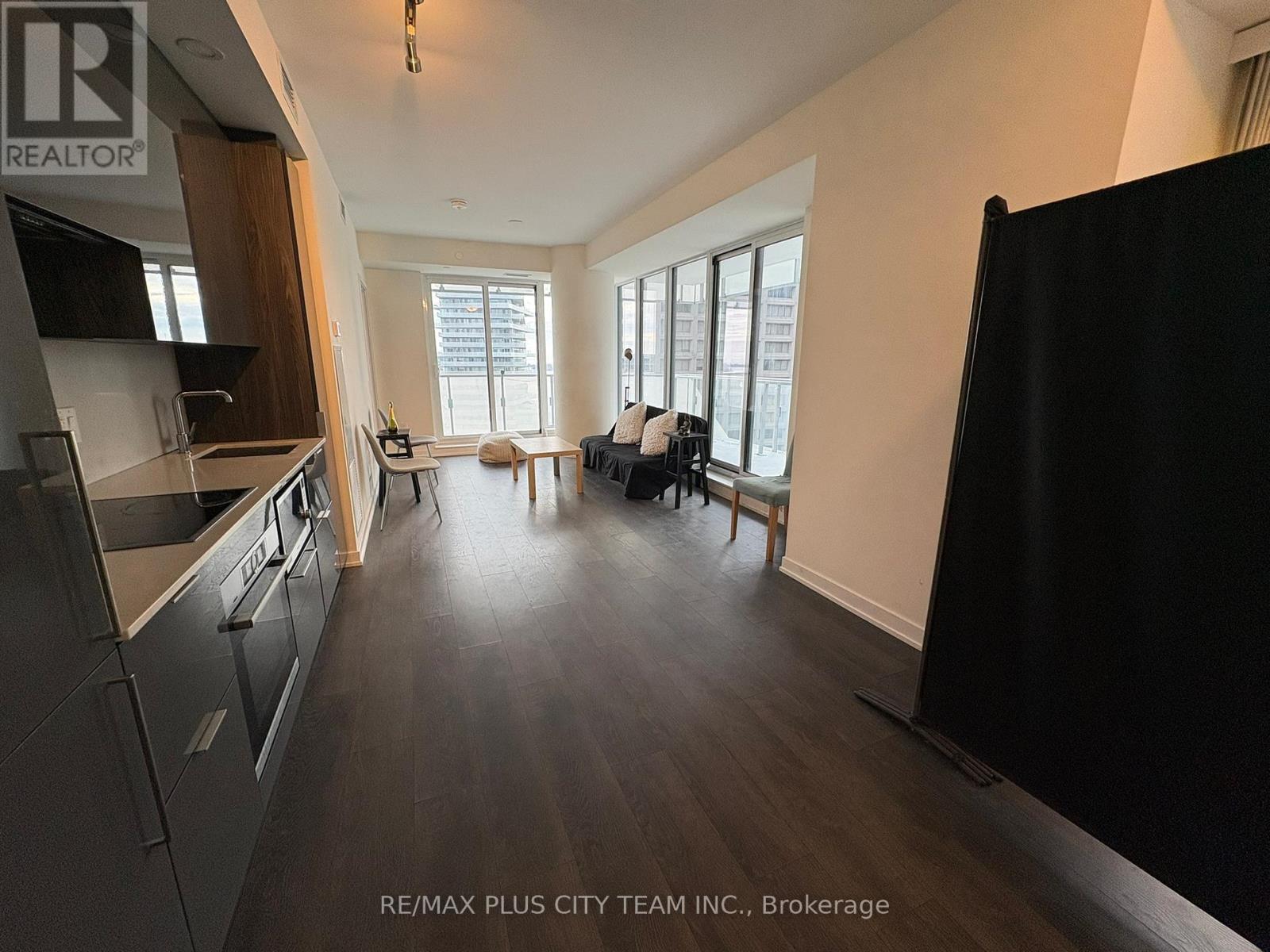1402 - 28 Freeland Street, Toronto, Ontario  M5E 0E3 - Photo 6 - C12643226